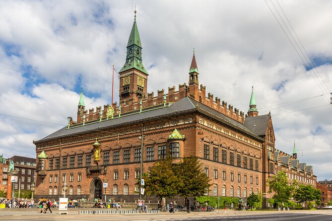 2-Hour Walking Introduction to Copenhagen and its Main Sights - King’s New Square, Renaissance planning, and a natural transition to more walking