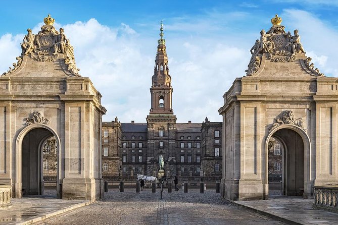 4-Hour Private Hamlet Castle Tour from Copenhagen - Price and what you get for $650 (up to 3 people)