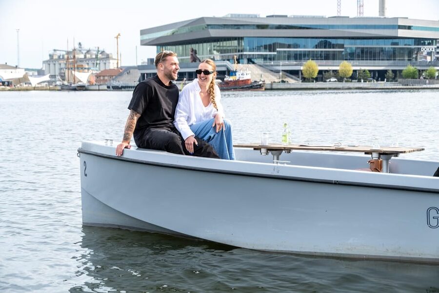 Aarhus: 1 or 1,5 Hour Boat Rental - No License Required - Why Aarhus Harbor by boat is such an easy win