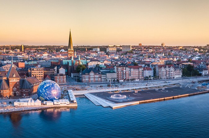 Aarhus Private Transfer from Aarhus (AAR) Airport to City centre - Vehicle Choices for Up to 6 People, and How Luggage Can Affect Your Budget