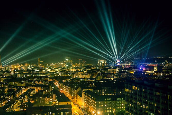 Aarhus Walking Tour: From Viking Village to Metropolis - Stop and look at the Sunday challenge, and how to handle it