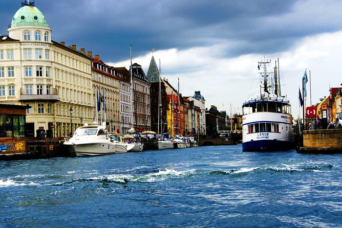 Arrival Transfer: Airport CPH to Copenhagen by Luxury Van - The Meet-And-Greet: Find Your Driver Without Stress