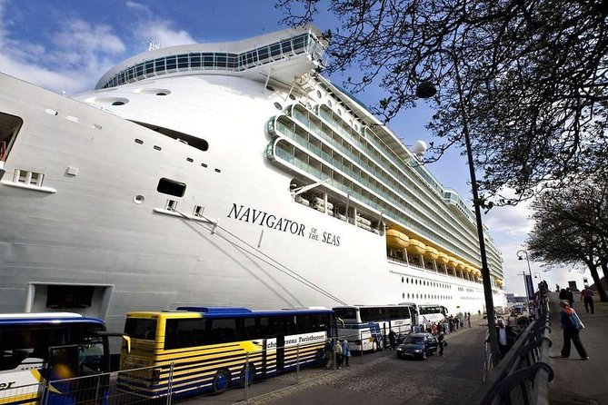 Arrival Transfer: Copenhagen Cruise Port to Copenhagen city - Meeting Your Driver With a Name Sign (and Getting Moving Fast)