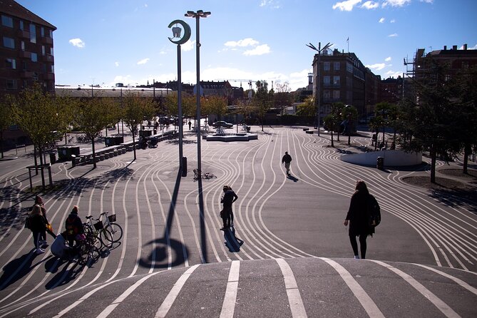 Best of Copenhagen Biking Tour-3 Hours, Small Group max 10 people - Christiansborg Slot, Copenhagen City Hall, and the Opera House in one glide