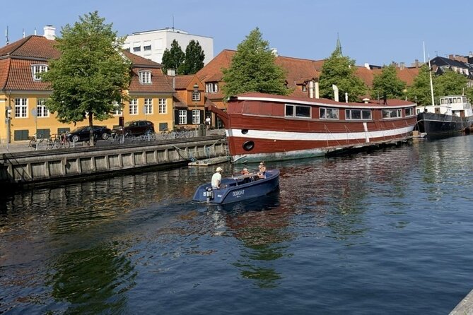 Castle Island’s Royal History: A Self-Guided Audio Tour of Slotsholmen - Christian IV’s Brewhouse, Marble Bridge, and ruler statues