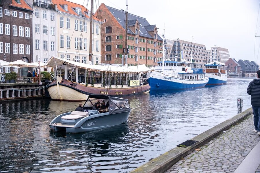 Copenhagen: 1,2,3,4,5-Hour Private Boat Tour with Captain - Service quality: why captain reliability changes your whole experience