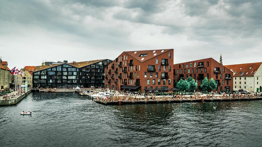 Copenhagen: 1.5-hour Private Walking Tour of Christianshavn - Christianshavns Mound: The Viewpoint That Sets the Stories Straight