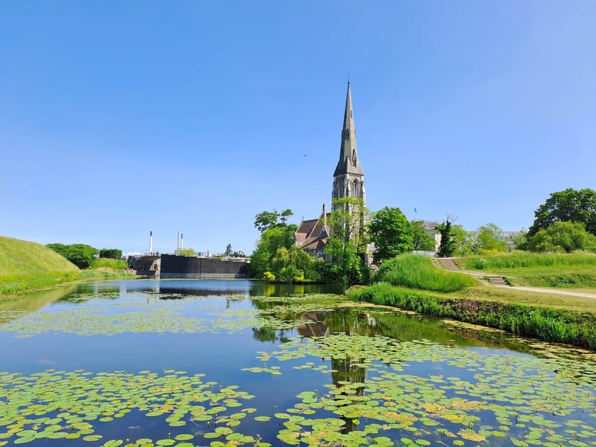 Copenhagen: 2,5-Hour 'Must See' Bike Tour with a Local Guide - Key things that make this tour worth your time