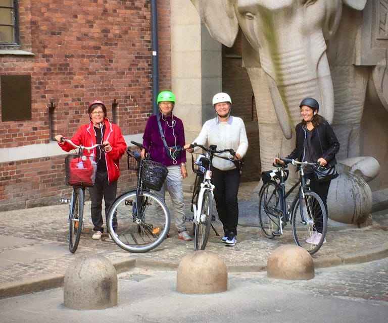 Copenhagen: 2,5-Hour 'Must See' Bike Tour with a Local Guide - Why biking is the smartest way to grasp Copenhagen quickly