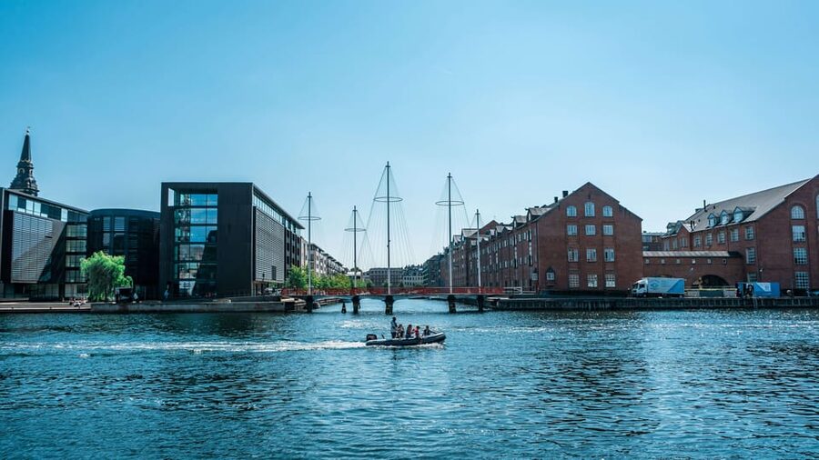 Copenhagen: 3-hour Private Guided Bike Tour - Christianshavn and the Hints of Dutch Influence