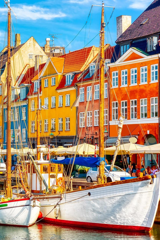 Copenhagen: A guided walk for first-timers in the city - Why a 2-hour first-timers walk works in Copenhagen