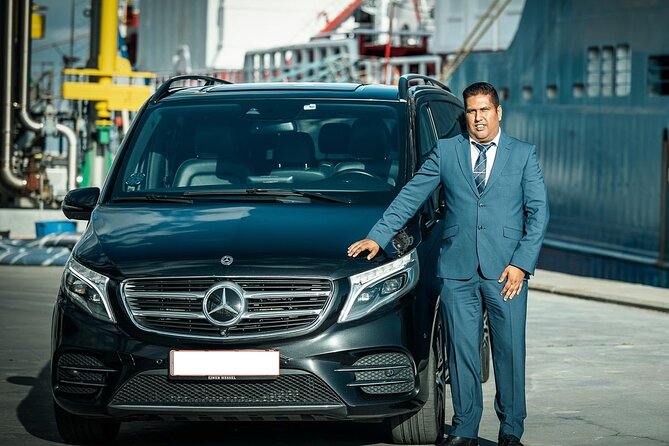 Copenhagen Airport Transfer Service | English Speaking Driver - How to Reduce Risk on Your Own Arrival Day