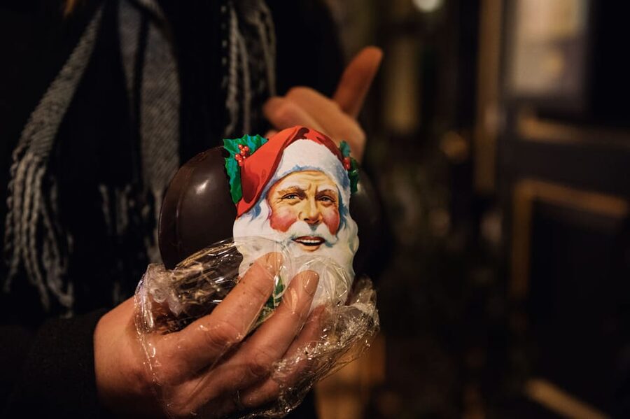 Copenhagen: Christmas Walking Tour with Treats and Drinks - Start at Torvehallerne, right next to Flying Tiger