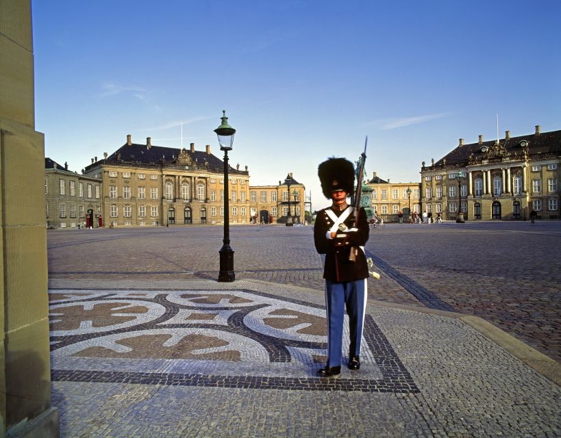 Copenhagen: City Highlights Guided Bike Tour - Key points before you pedal