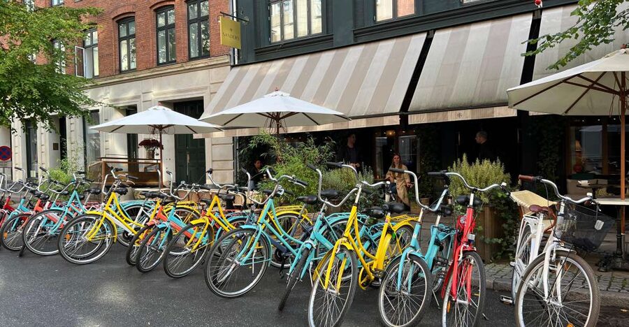 Copenhagen: City Highlights Guided Bike Tour - Royal Castle on a bike: seeing grandeur up close, not from afar