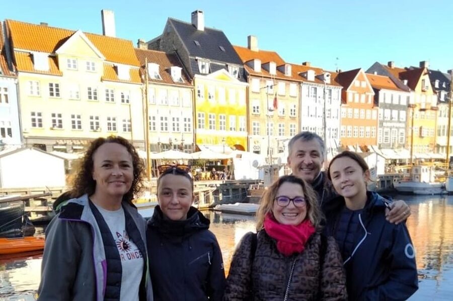 Copenhagen: City Highlights Walking Tour with Local Guide - Kastellet bastion viewpoints, plus the pleasure of solid walking structure