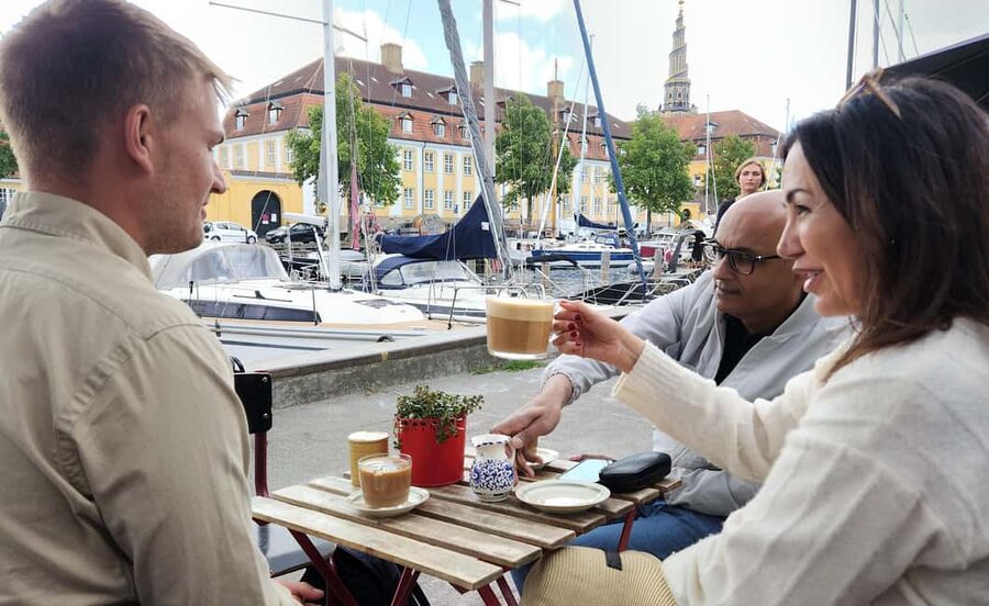 Copenhagen Contrasts with Coffee, Cake & Culture - Meeting at Mindeankeret near Kongens Nytorv, and how to start smoothly