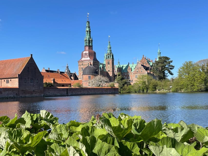 Copenhagen: E-Bike Guided Food Tour with 3 stops - Stop 3: Small meal plus beverage, built for satisfaction