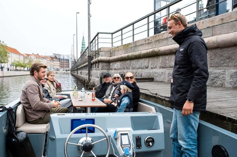 Copenhagen: Electric Canal Tour with Guide and Hot Drink - Captain-led stories and Q&A that actually make it feel personal