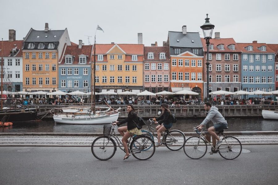 Copenhagen: Express Walk with a Local in 60 minutes - Small group up to 8: why the intimacy changes the quality