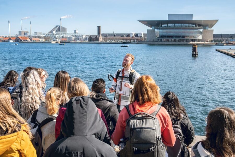 Copenhagen: Group Walking Tour - City Highlights - 2 Hours - Meeting at Gammel Strand and Finding Your Guide Fast