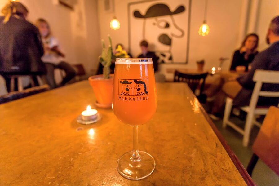 Copenhagen: Guided Tour of Vesterbro and Christianshavn - Danish lunch option, what the food adds