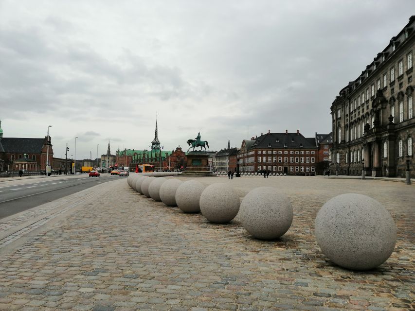 Copenhagen: Guided Walking Tour - Round Tower and Rosenborg: clocking the city from key viewpoints