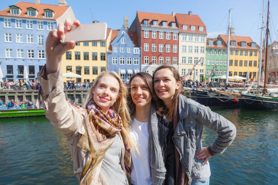 Copenhagen: Highlights & Secrets Private Walking Tour - Key moments worth centering in your plans