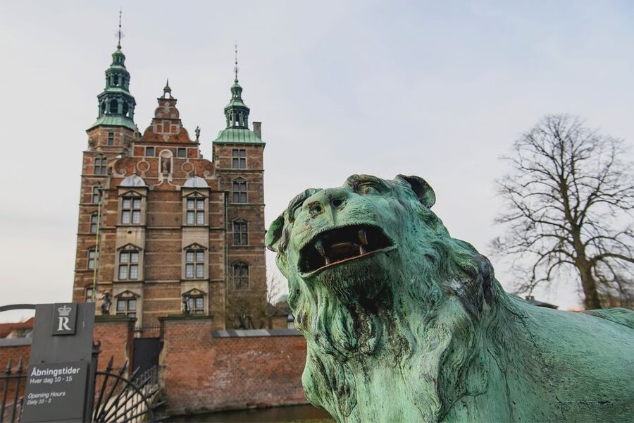 Copenhagen: Highlights & Secrets Private Walking Tour - Pistolstræde and Kongens Nytorv: the city in “how people live” mode