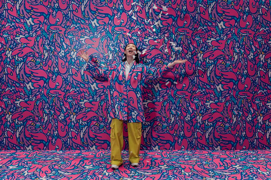 Copenhagen: IKONO Immersive Experience Entry Ticket - Endless Reflections and 99 Silver Balloons: the photo moment