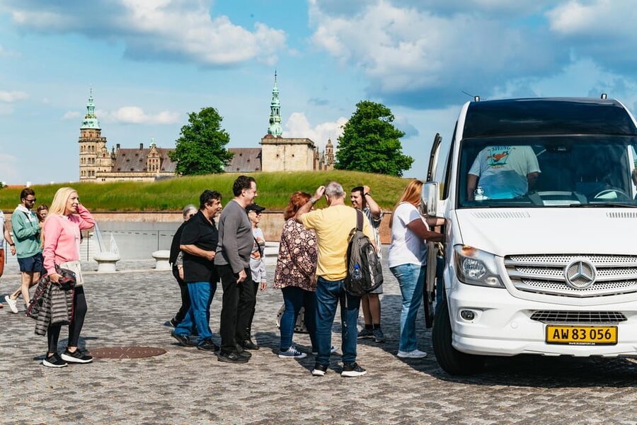 Copenhagen: Kronborg, Frederiksborg Castle and Roskilde Tour - Key highlights worth building your day around