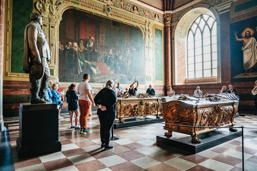 Copenhagen: Kronborg, Frederiksborg Castle and Roskilde Tour - Roskilde Cathedral: 39 royal burials and a turning point in Denmark
