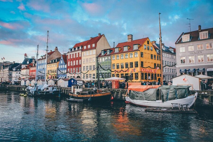 Copenhagen private 3h walking tour - Starting at Café Fiol on Fiolstræde, with a convenient option from your hotel