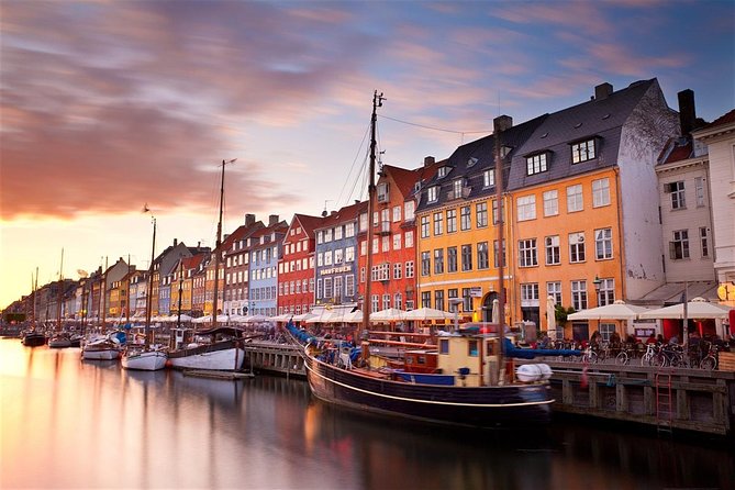 Copenhagen Private Transfer from Copenhagen city centre to Copenhagen airport - Pickup, Meet and Greet, and Finding the Correct Car Fast