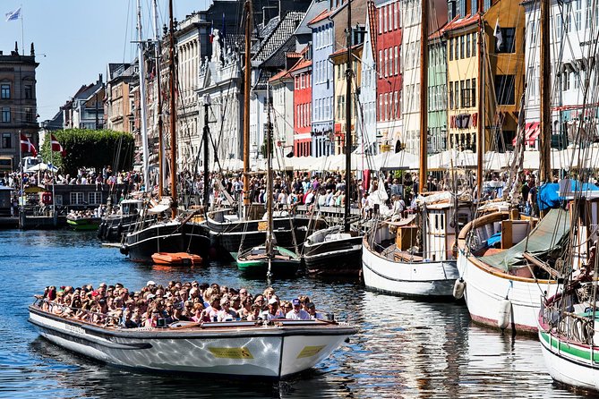 Copenhagen Sightseeing Classic Canal Tour With Live Guide - Our Saviour’s Church spire: a signature skyline marker