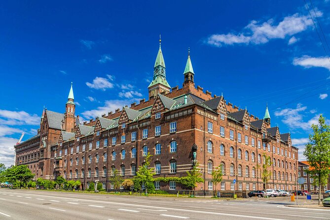 Copenhagen Walking Tour with Audioguide on Your Smartphone - Museum calm and architecture stops: Glyptotek to The Crystal