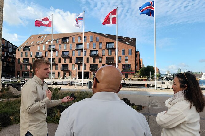 Cph Contast walk with Coffee, Cake & Culture - Snorrebro and the quieter bridge views of Christianshavn