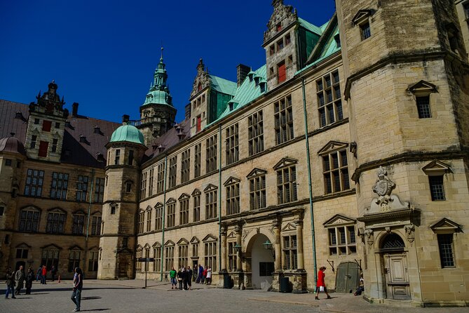Deluxe Copenhagen Shore Excursion from Cruise Ship Port - The Little Mermaid photo stop: iconic and quick