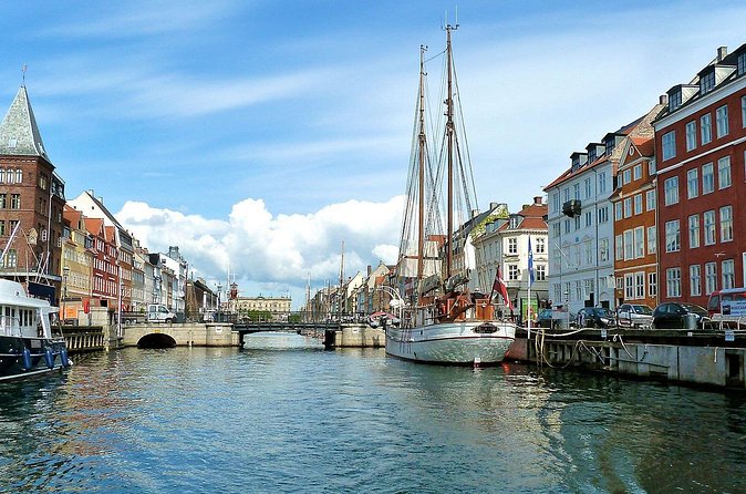 Departure Transfer: Copenhagen to Airport CPH by Luxuy Van - Should you book this Copenhagen to CPH airport transfer?
