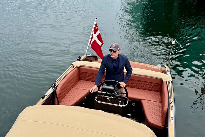 Discover Copenhagen Private Boat Tour Experience - Meeting Point at Havnegade and How the Ride Works