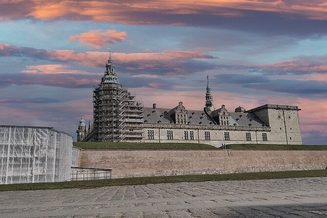 E-biking Fredensborg & Kronborg (OPT Louisiana Museum) - Why the Route Feels Fun: Bike Paths, Trails, and Extra Stops