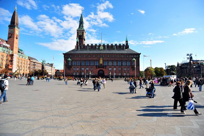 Explore Copenhagen: Self-Guided Audio Tour - Preparing your phone: the difference between smooth and fiddly