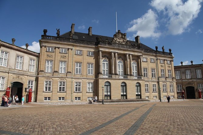 Explore Copenhagen: Self-Guided Audio Tour - Stop 2: The Round Tower ramp and the Trinitatis observatory feel