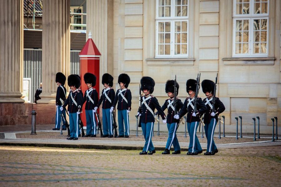From Copenhagen: Private Frederiksborg Castle Tour - Inside the palace: 105 minutes of guided Renaissance focus