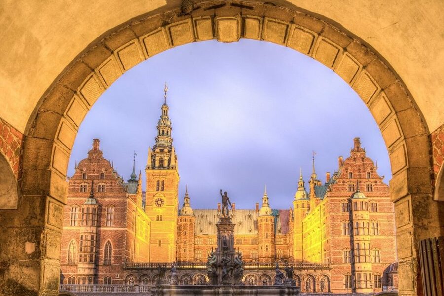 From Copenhagen: Private Frederiksborg Castle Tour - Getting there from Copenhagen without fuss