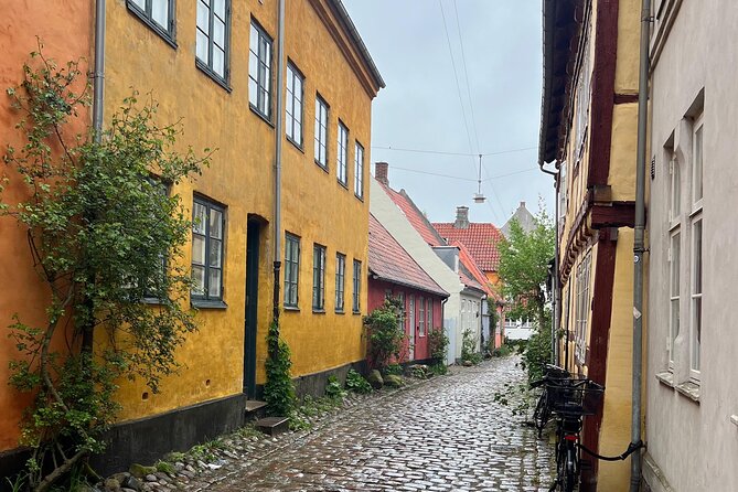 Helsingør Castle and Historic City Self-Guided Walking Tour - Svea Column and why this detour matters