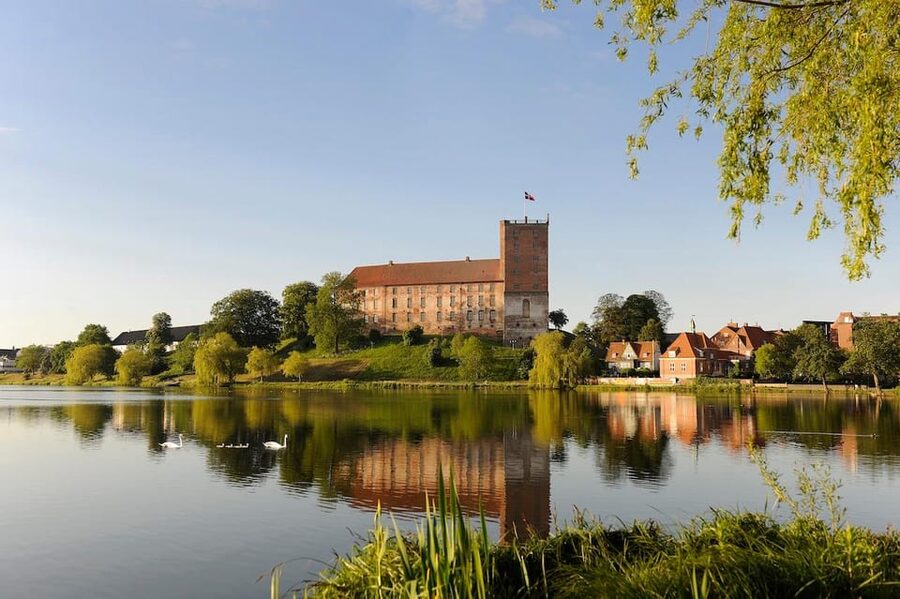 Kolding: Koldinghus Palace Entry Ticket - Entering the palace: rooms, halls, and exhibitions that flow