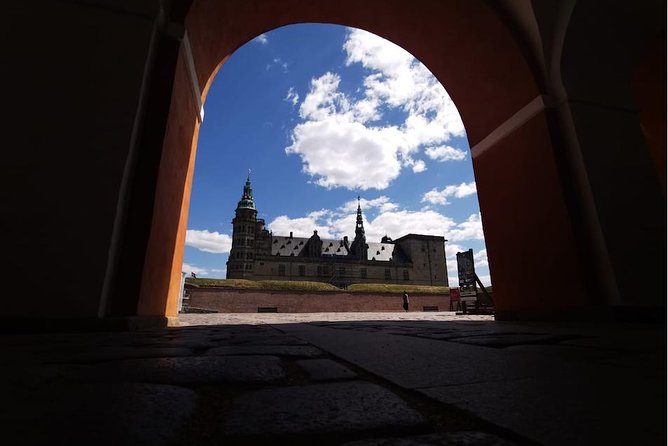 Kronborg (Hamlet Castle) & Frederiksborg Castles: PRIVATE TOUR - The private format: what you actually gain (besides comfort)