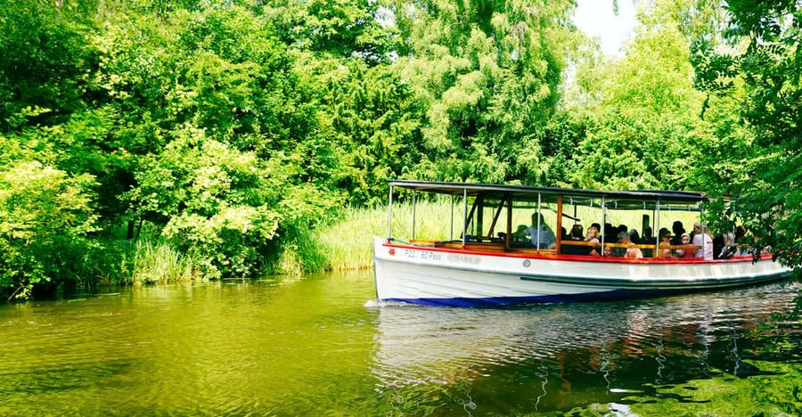 Lyngby & Bagsværd Lake: Baadfarten Boat Ride - The Mølleåen and lakes views: what makes the ride feel “worth it”