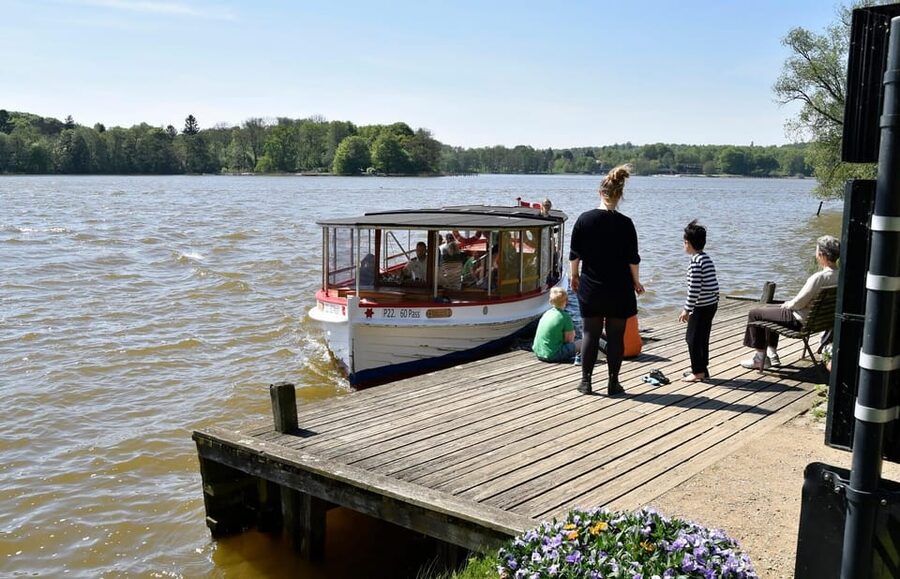Lyngby & Bagsværd Lake: Baadfarten Boat Ride - Stop 5: Bagsværdvej as a flexible option for families